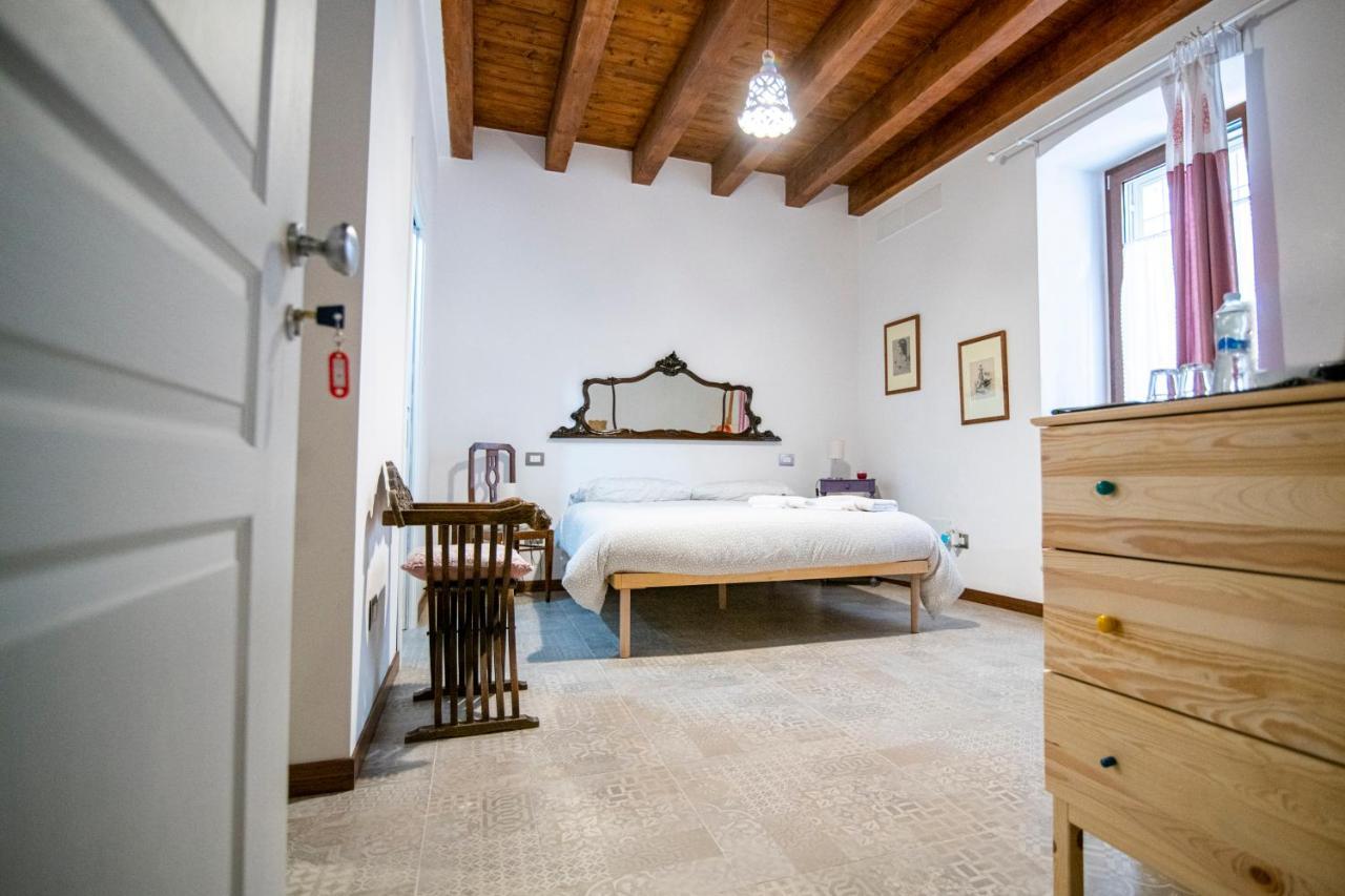 Redmood Guesthouse Μπαρλέτα Εξωτερικό φωτογραφία